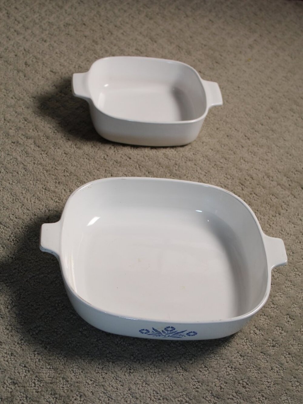Set of 2 Vintage Corningware Blue Cornflower Casserole Dishes - 1 L & 10 in